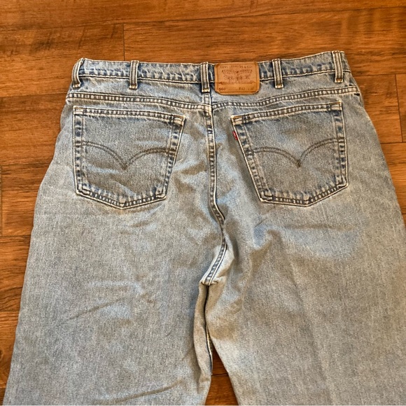 Vintage Levi’s 560 Jeans Denim Loose Fit Tapered Leg Size 40x32 Retro Light Wash - Picture 11 of 11